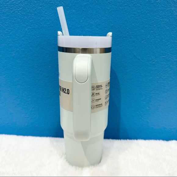 *NEW*Stanley Quencher H2.0 Tumbler 30 oz -Mist (Pastel Green) NEW with BOX - Picture 3 of 7